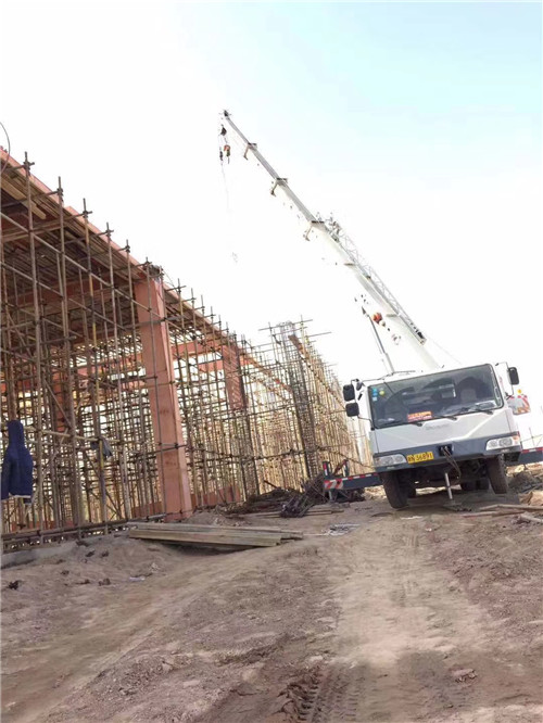 酉阳25 吨、50 吨吊车怎么选？多大重量 / 半径适合对应车型？