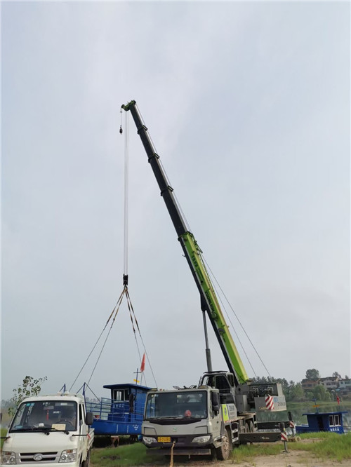 酉阳桥梁建设吊装案例